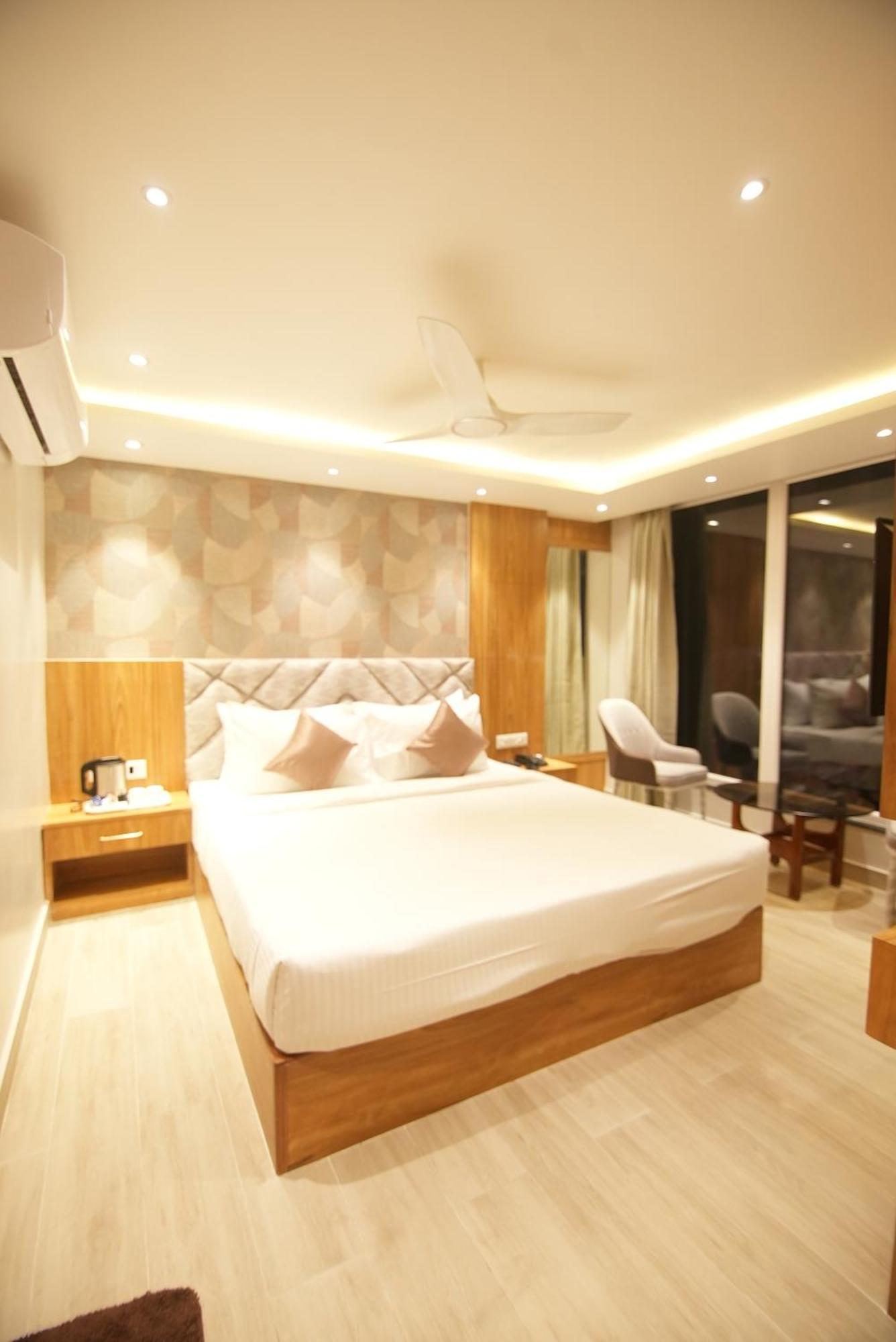 Hotel Dc Star Kolkata Exterior photo