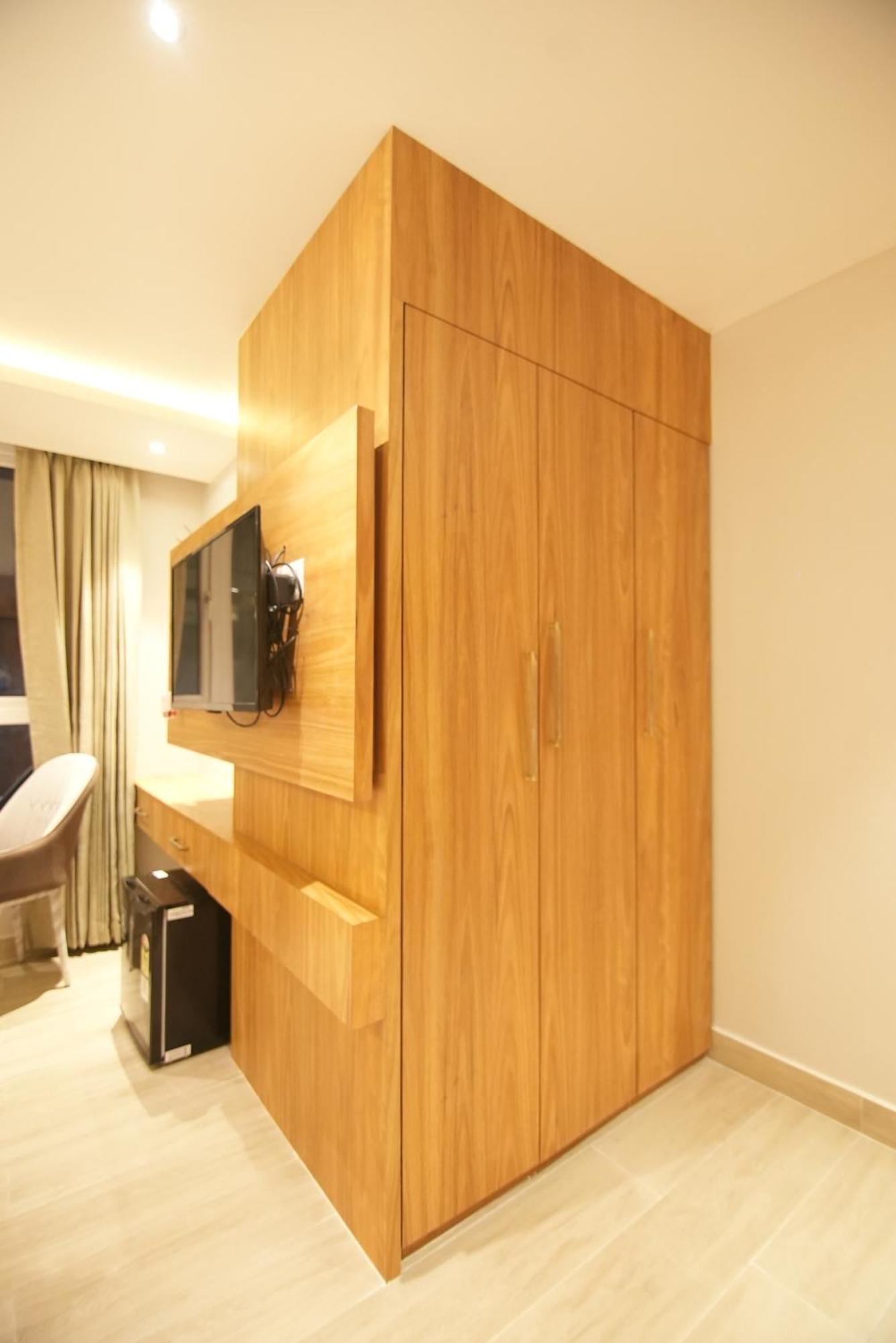 Hotel Dc Star Kolkata Exterior photo